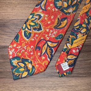 Valentino Tie